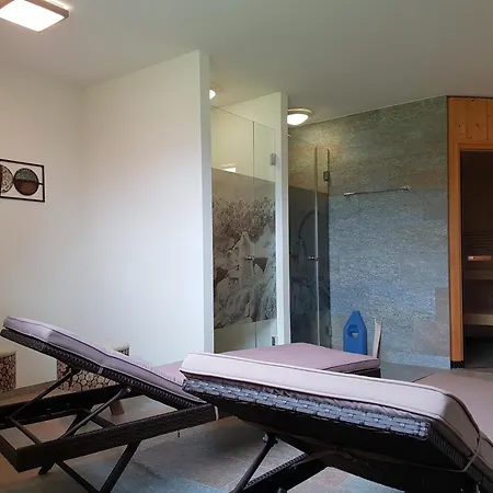Panorama Apartment *